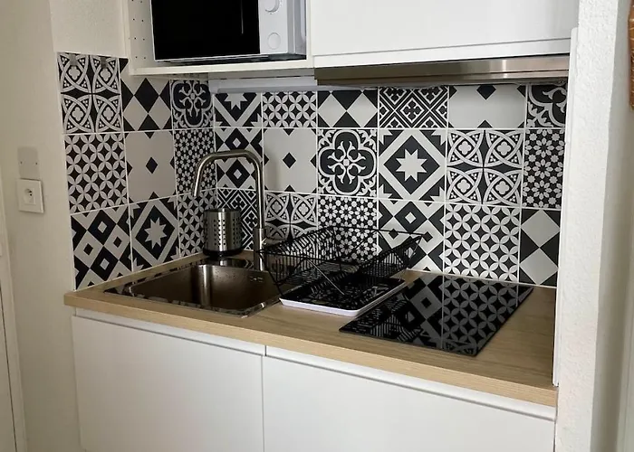 T2 Climatise A 100m De La *