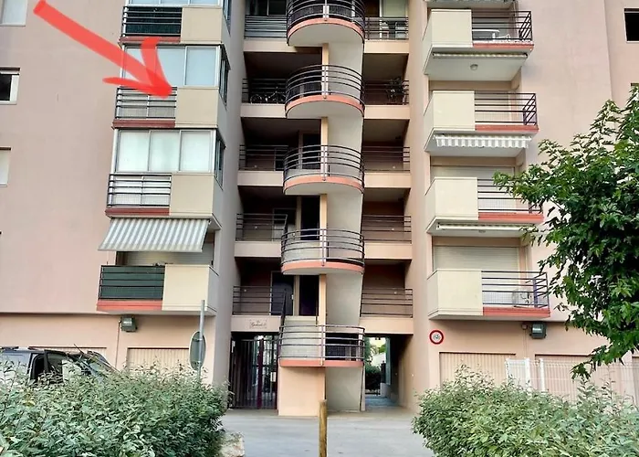 T2 Climatise A 100m De La * Фронтиньян